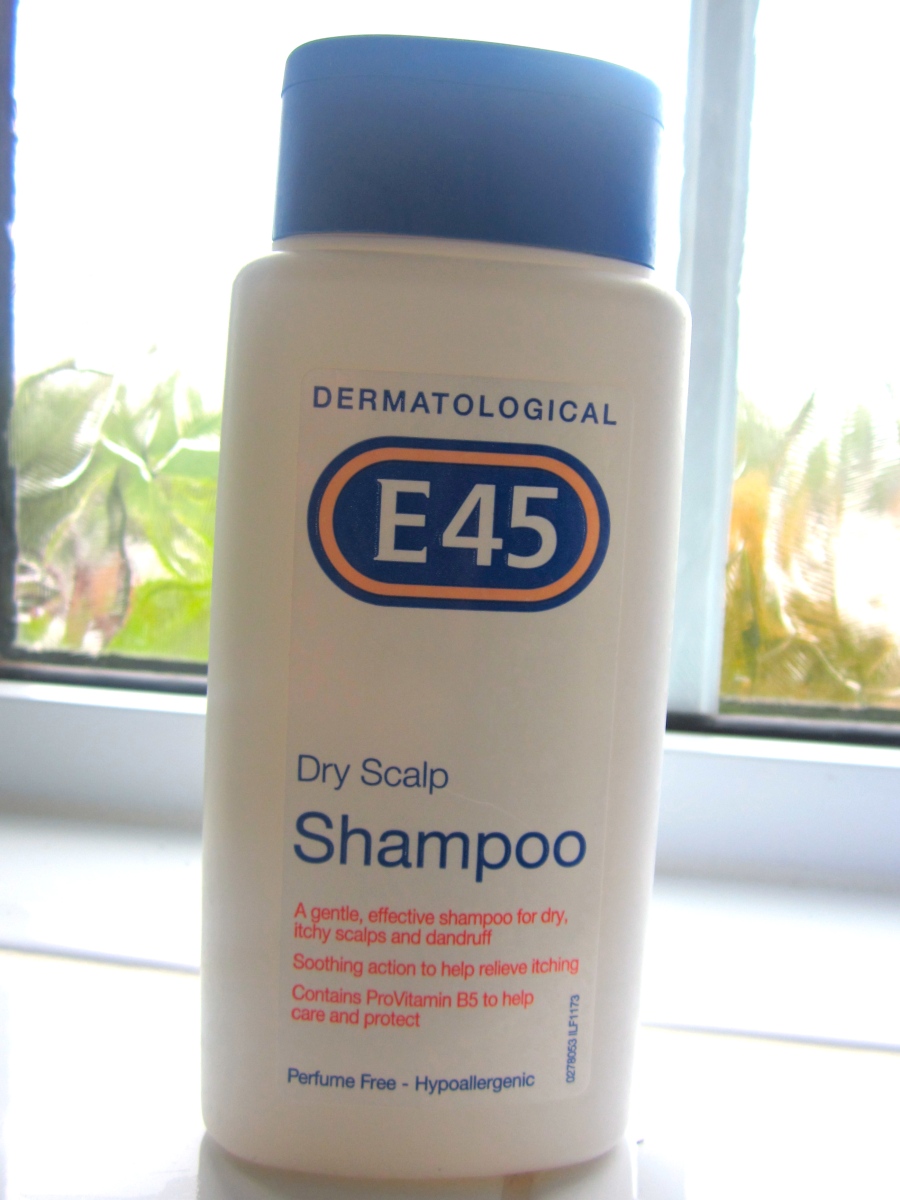 Review| Dry Scalp Shampoo | The Blogger